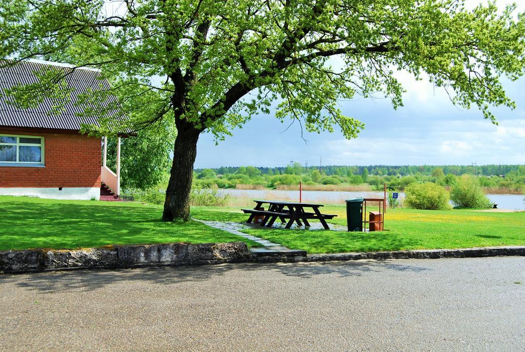 Riverside Motel Jelgava Habitación foto